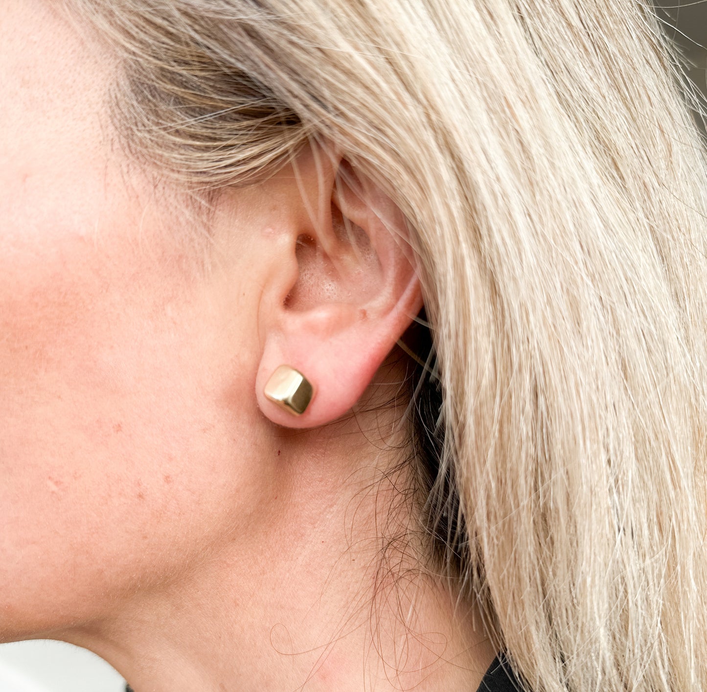 Cube Stud Earring 10K Yellow Gold
