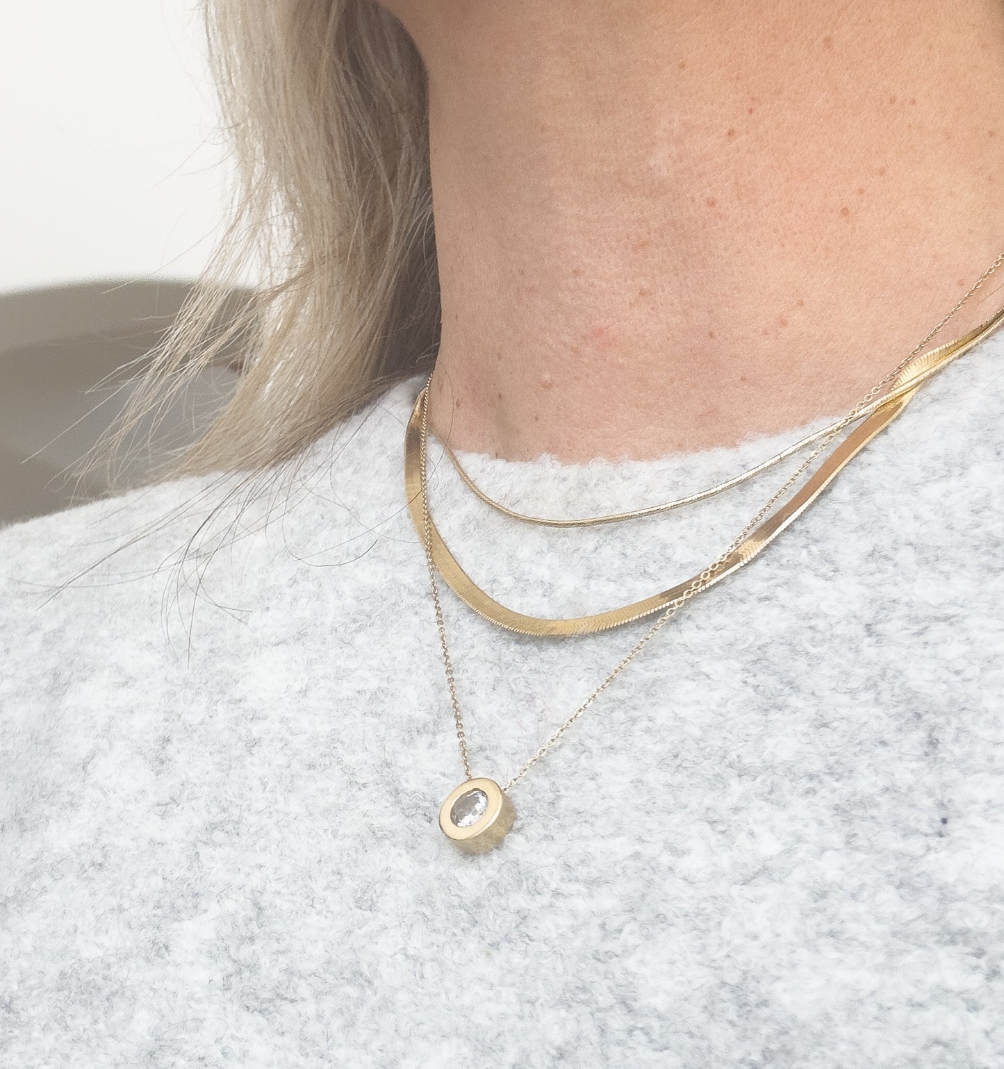 10K Solid Yellow Gold with Zirconia Solitaire Bezel Necklace