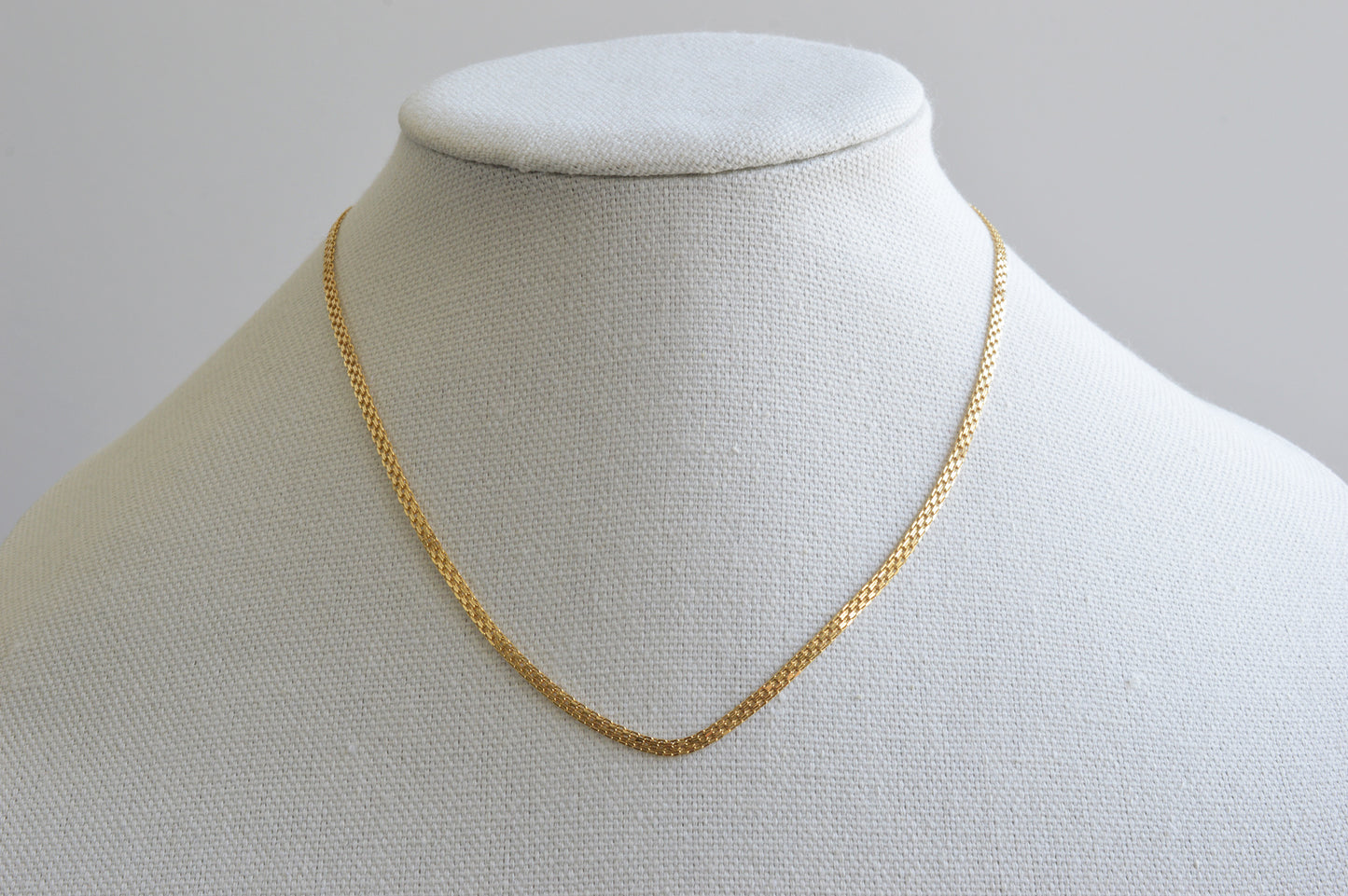14K Solid Yellow Gold Herringbone Bismarck Chain Necklace