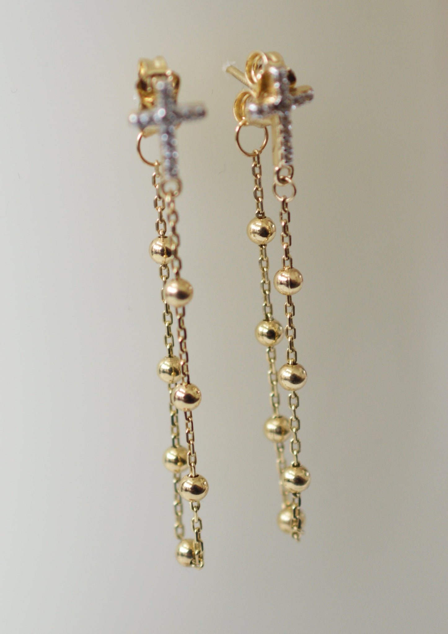 10K Solid Yellow Gold Earring