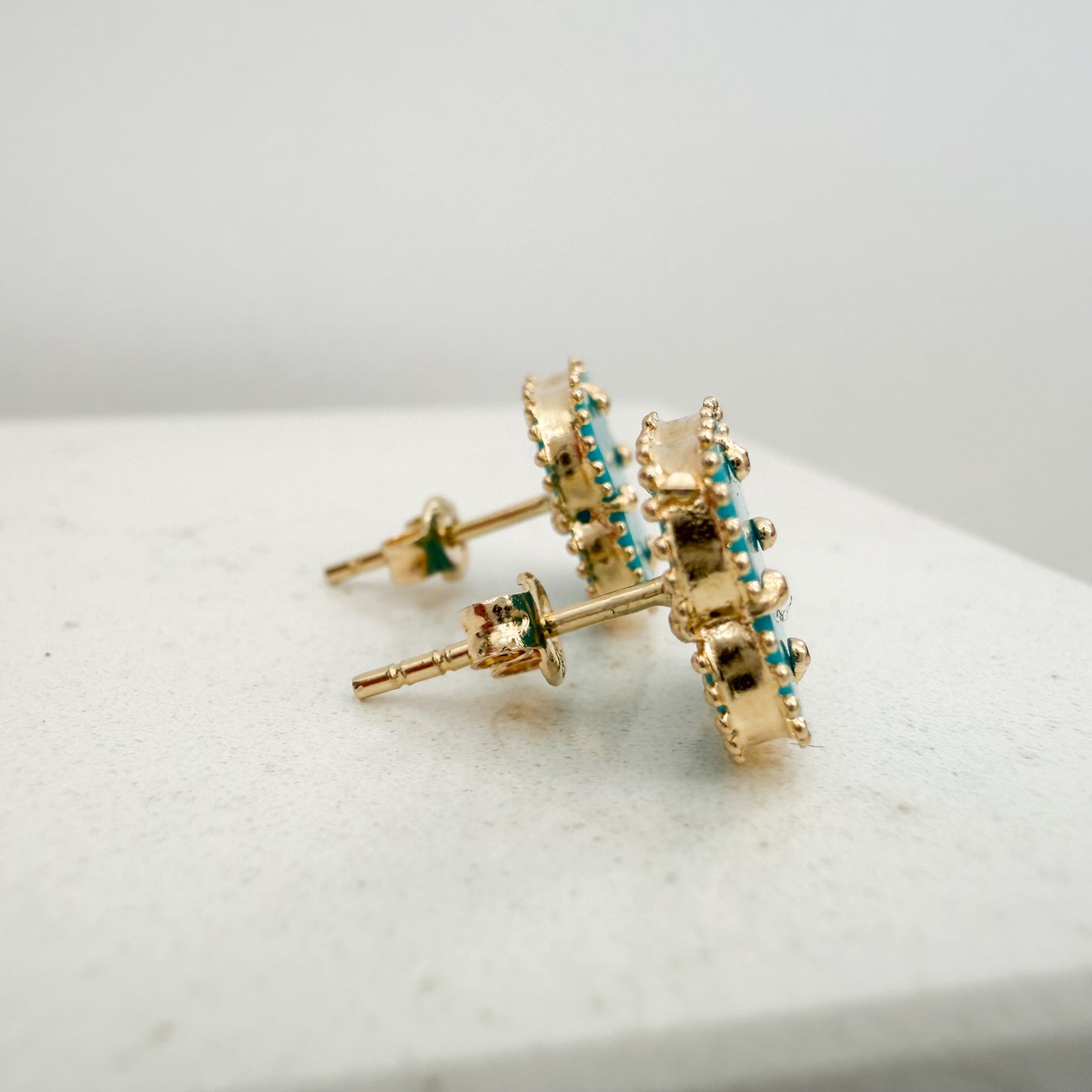 14K Yellow Gold Clover Stud Earrings -Turquoise Stone