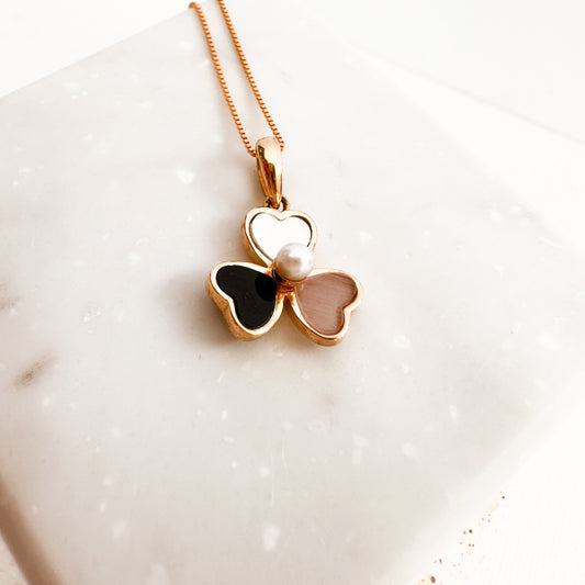 14K Clover Pearl Pendant in Solid Gold