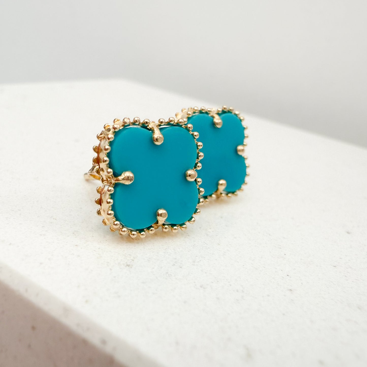 14K Yellow Gold Clover Stud Earrings -Turquoise Stone
