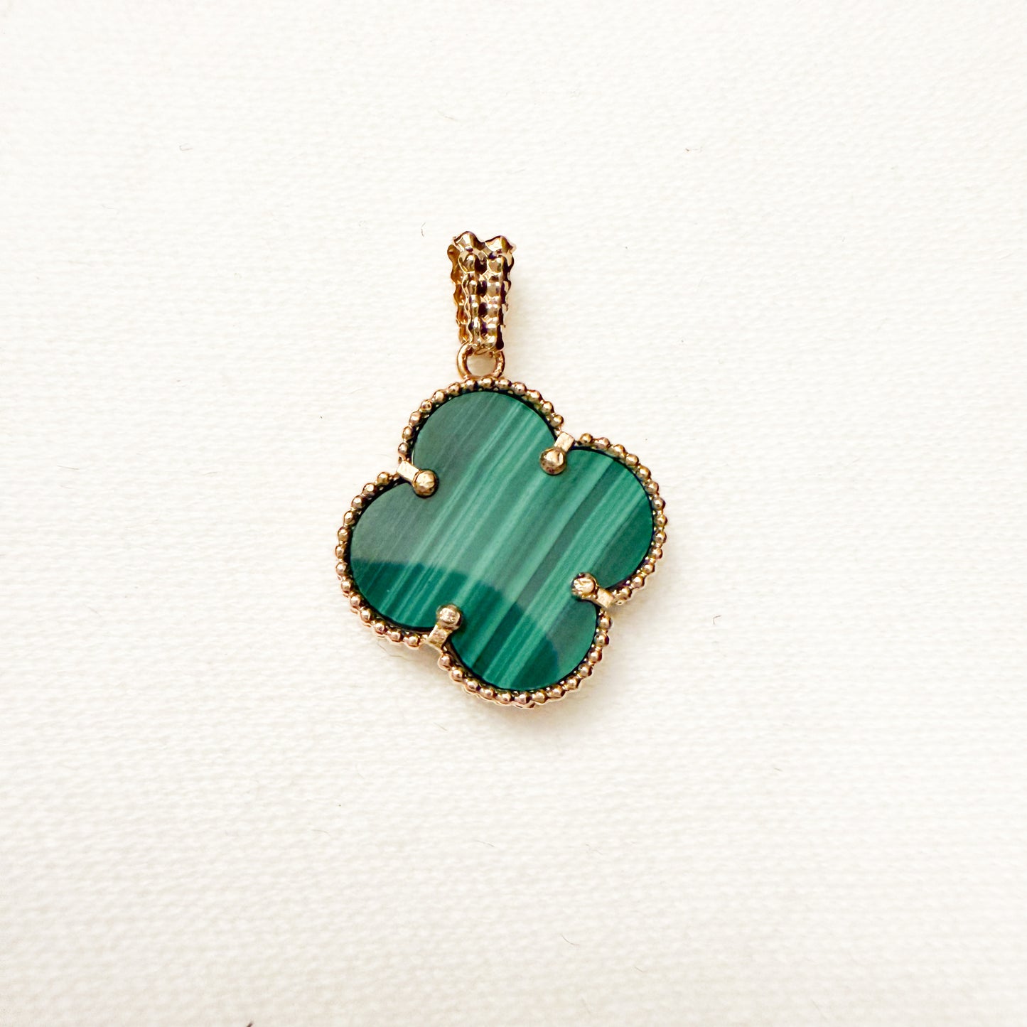 14k Yellow Gold Big Clover Pendant -Malachite stone