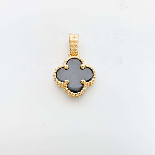 14k Yellow Gold Small Clover Pendant - Onyx