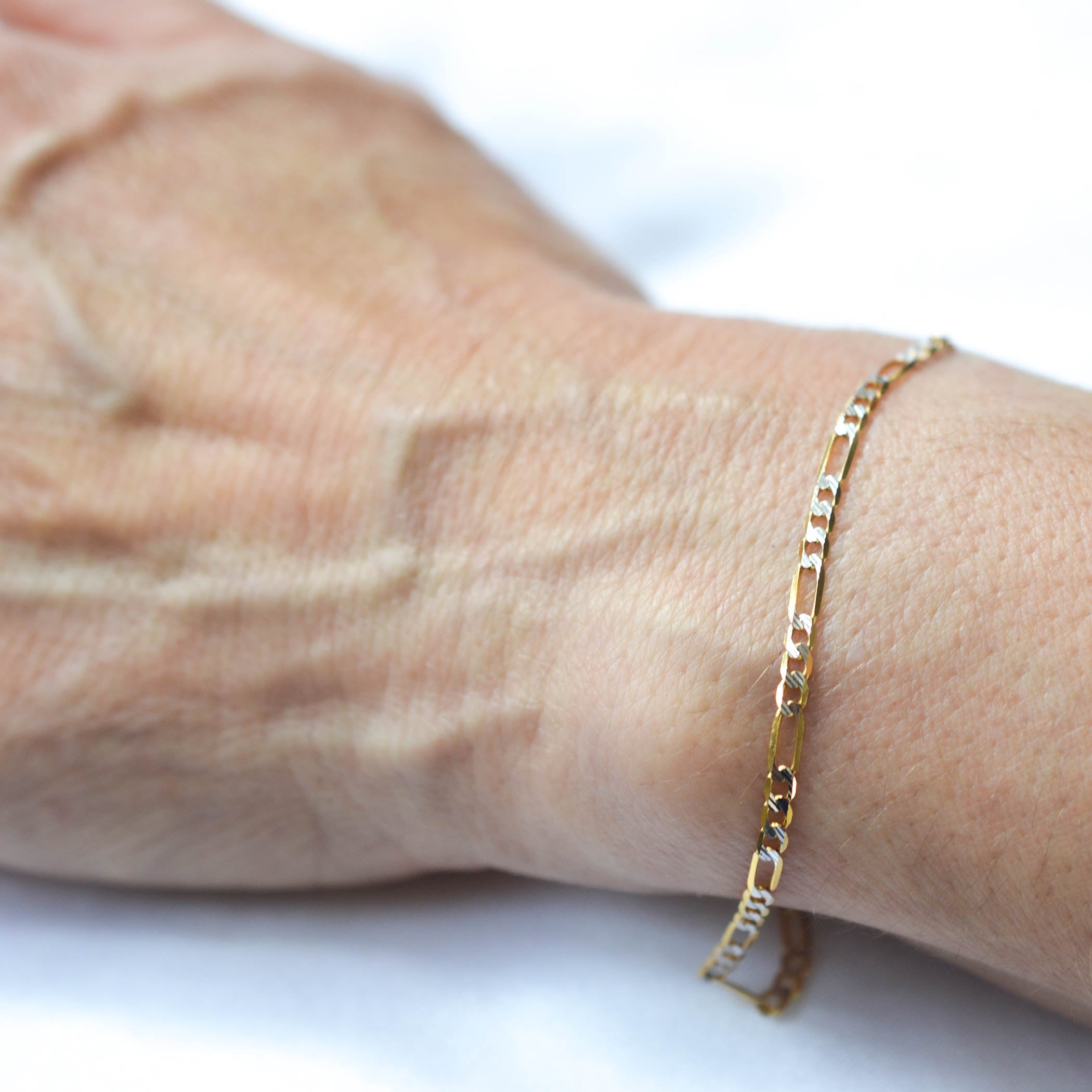 14K Solid Yellow Gold Diamond Cut Figaro Bracelet