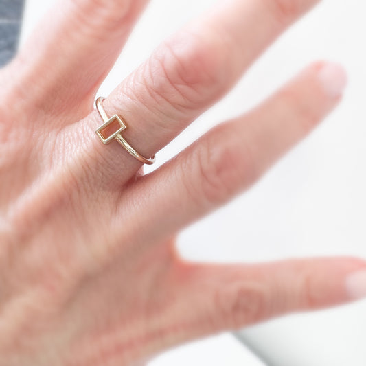 14k Open Rectangle Ring